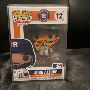 AUTOGRAPHED 🔥🔥🔥Jose Altuve funko pop #12